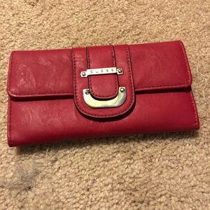 Guess wallet